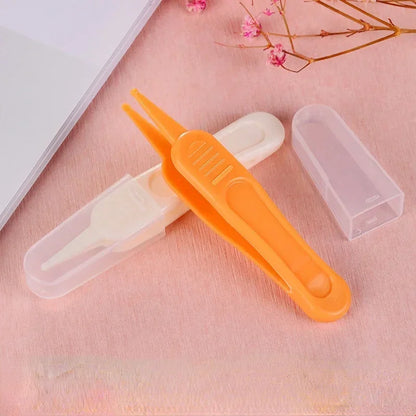 Baby Safety Booger Clip Infant Nose and Ear Cleaning Tweezers