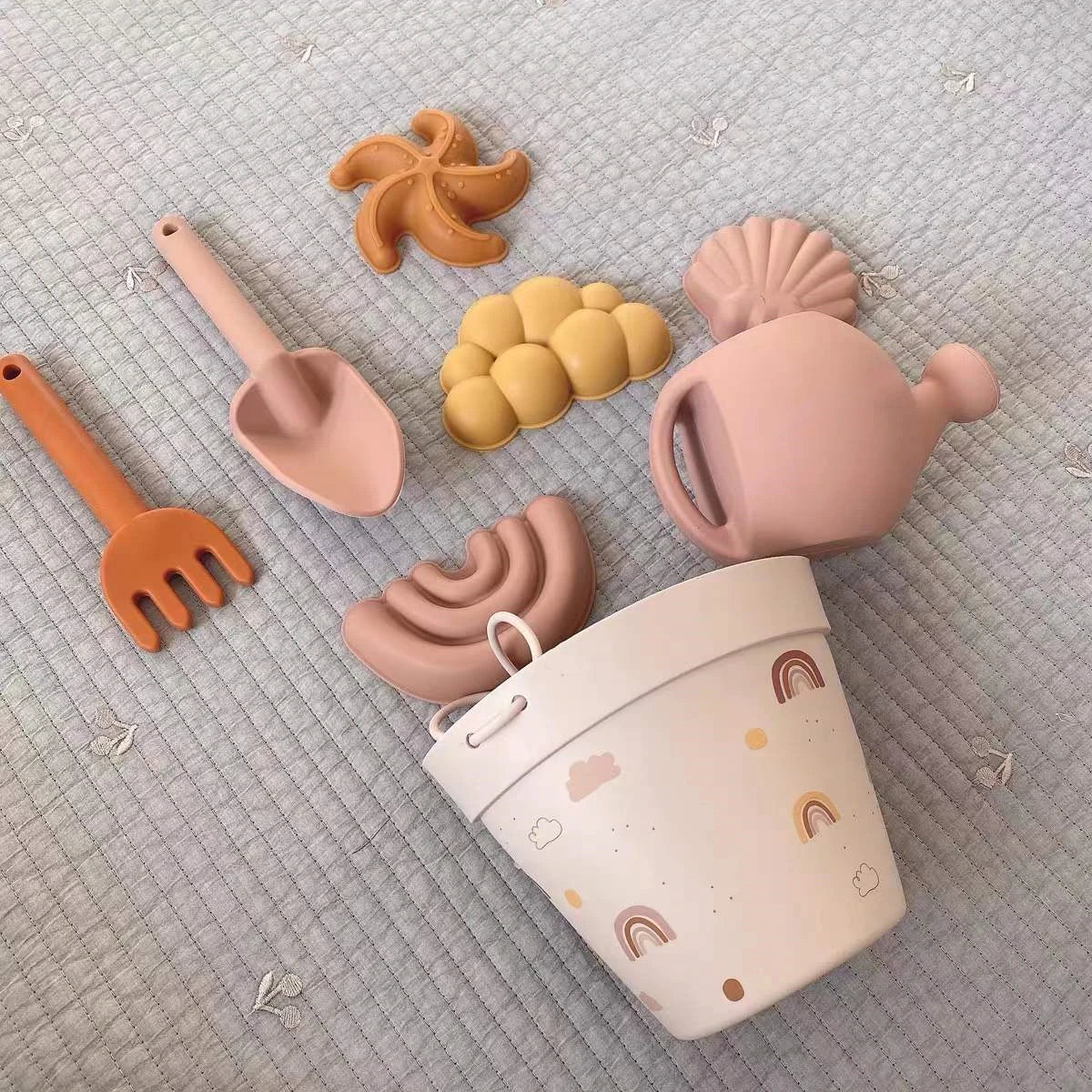 Cute Animal Baby Bath & Beach Toy Set – Swim, Sand & Mold Tools