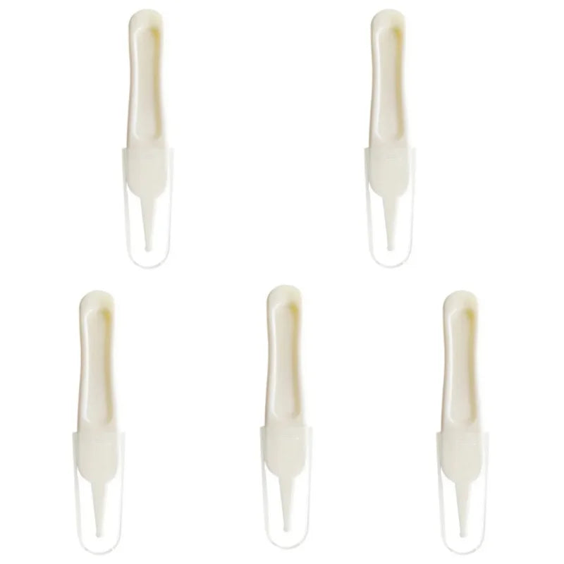Baby Safety Booger Clip Infant Nose and Ear Cleaning Tweezers