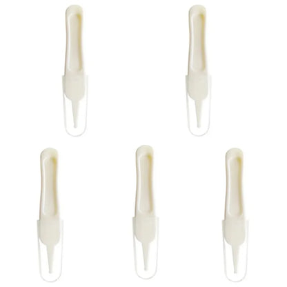 Baby Safety Booger Clip Infant Nose and Ear Cleaning Tweezers